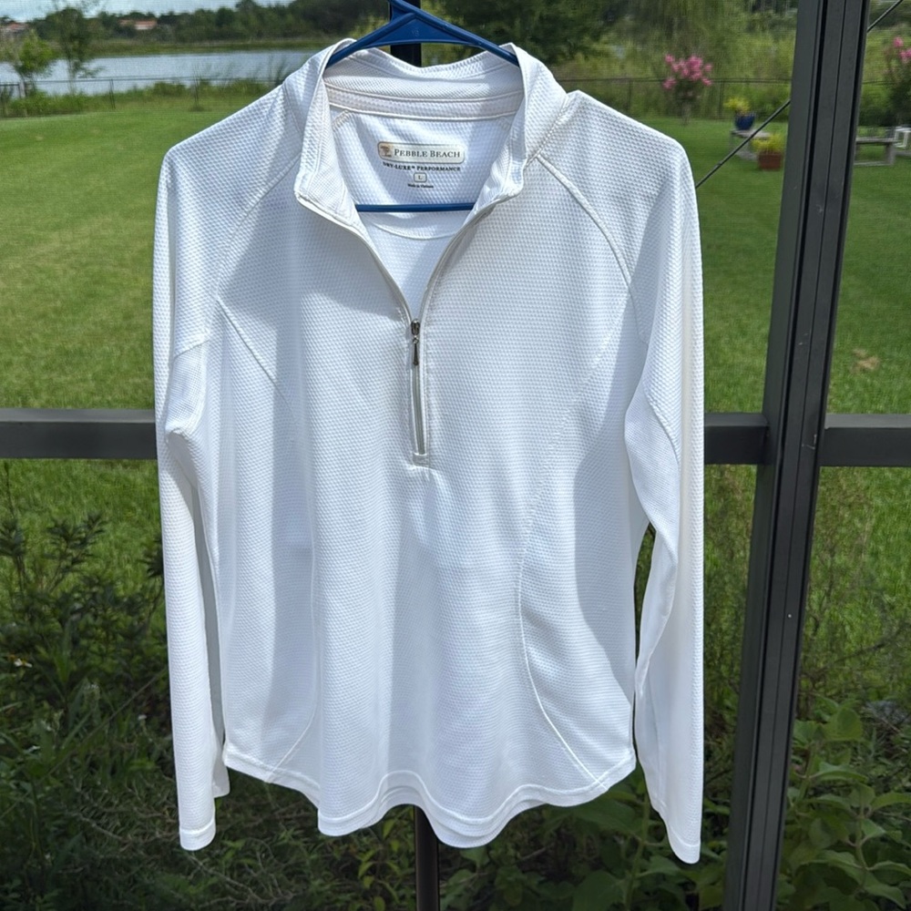 Women's Pebble Beach dry-luxe Performance 3/4 zip Shirt. Size large White